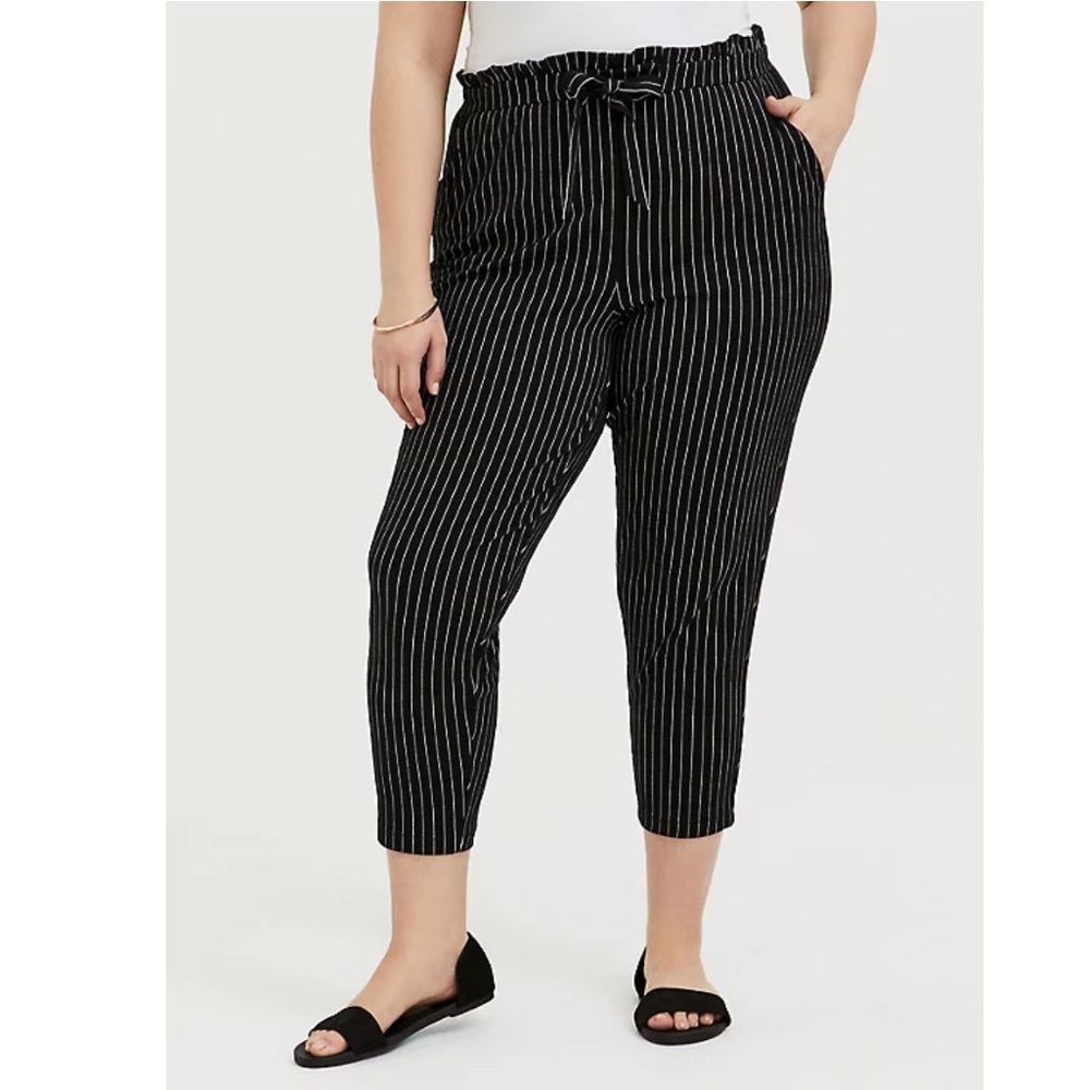 Torrid BLACK & WHITE PINSTRIPE PONTE PAPERBAG WAIST TAPERED PANT